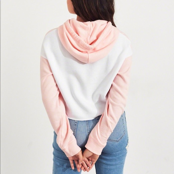 New Hollister hoodie - Picture 3 of 5